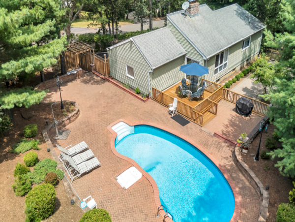 Exquisite Sag Harbor Retreat - Your Perfect Hamptons Retreat